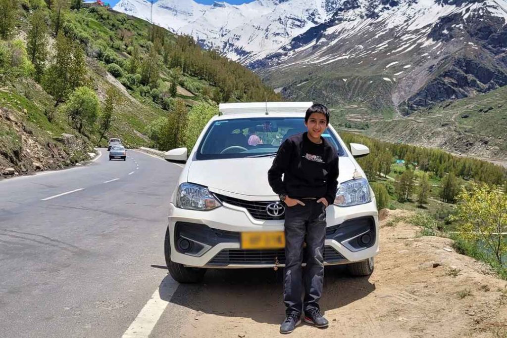 Chandigarh to Manali Taxi