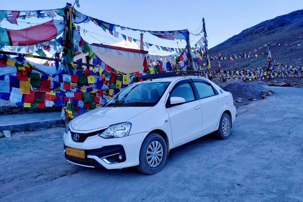 Chandigarh to Manali Taxi